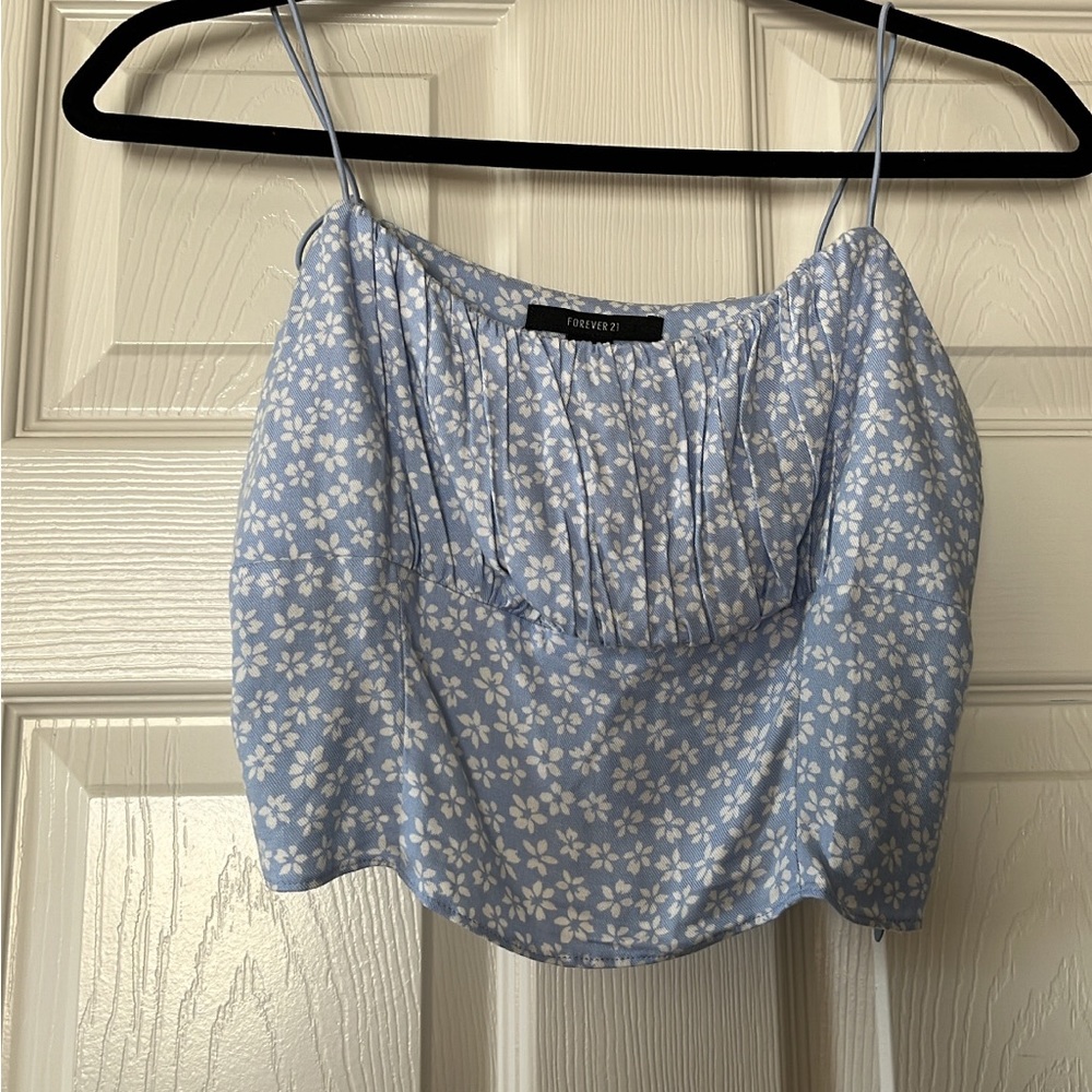 Blue and White Flower Cropped Tank Top (M)